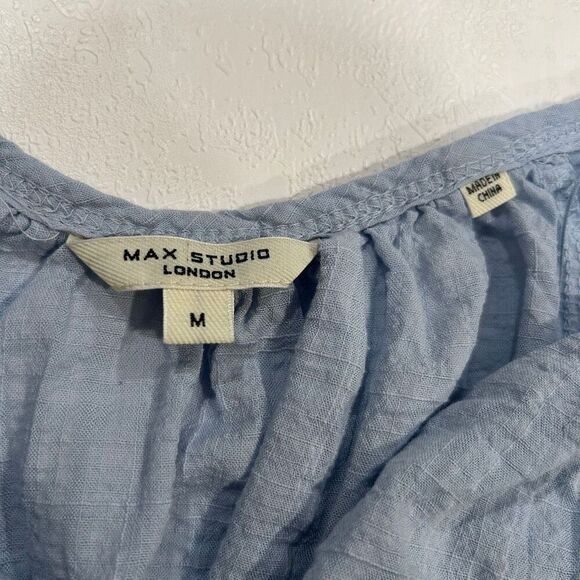 Max Studio London Blue Embroidered Peasant Blouse Women’s Size M - Picture 3 of 4
